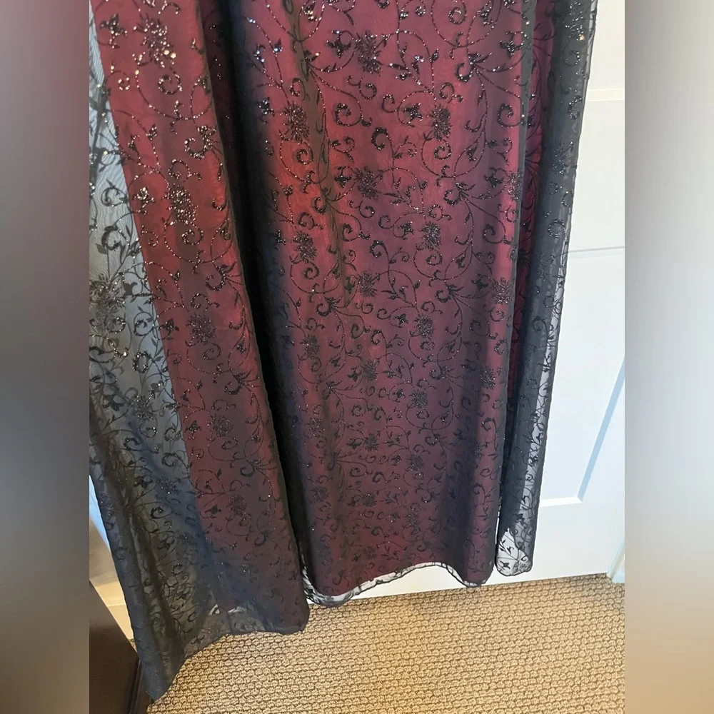 NWT Betsy & Adam Y2K sheer velvet burnout floral burgundy glittery formal dress - Picture 3 of 13